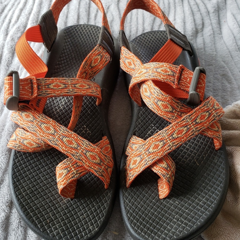 Womens chacos size 7